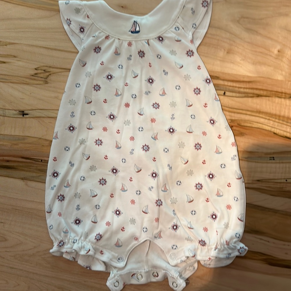 Kissy Kissy size 6-9 month Sailboats